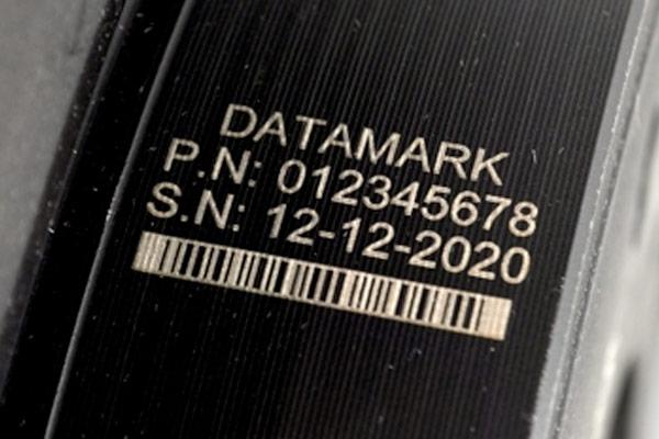 Mark on dark parts and components